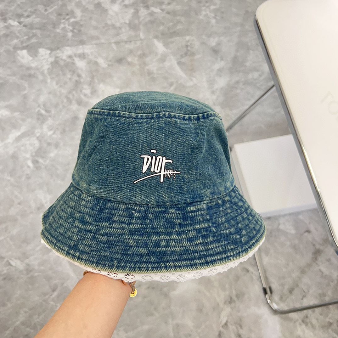 Christian Dior Caps